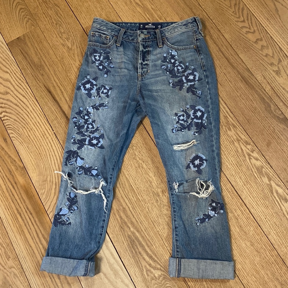 Hollister High Rise Vintage Straight Jeans - Picture 2 of 6